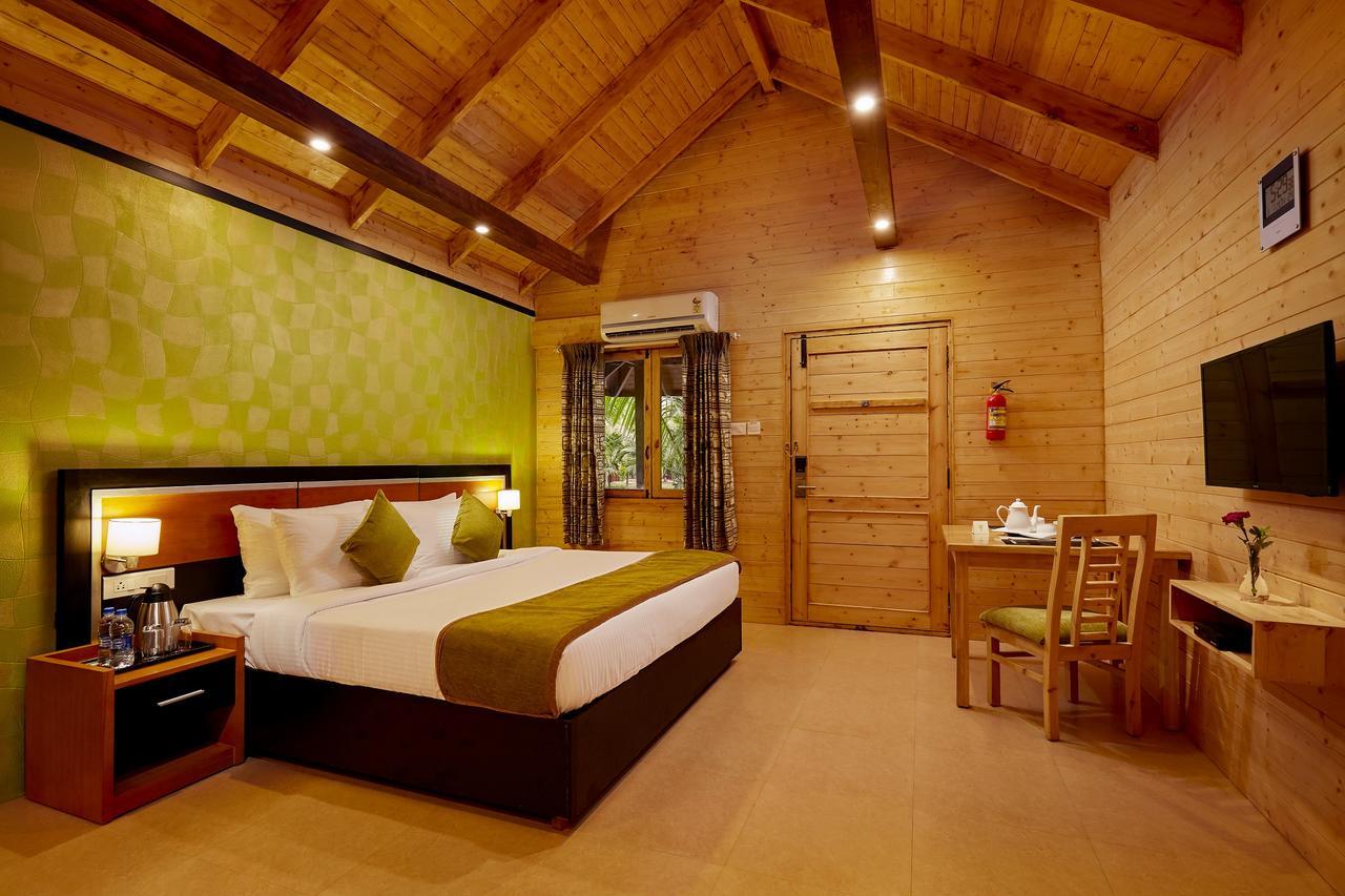 Sterling Anaikatti Hotel Varagampadi Buitenkant foto