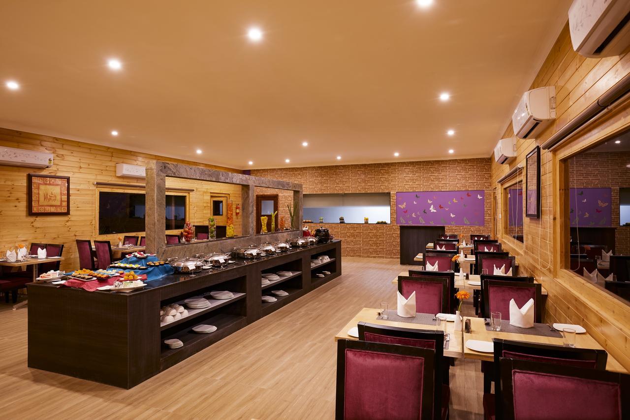 Sterling Anaikatti Hotel Varagampadi Buitenkant foto