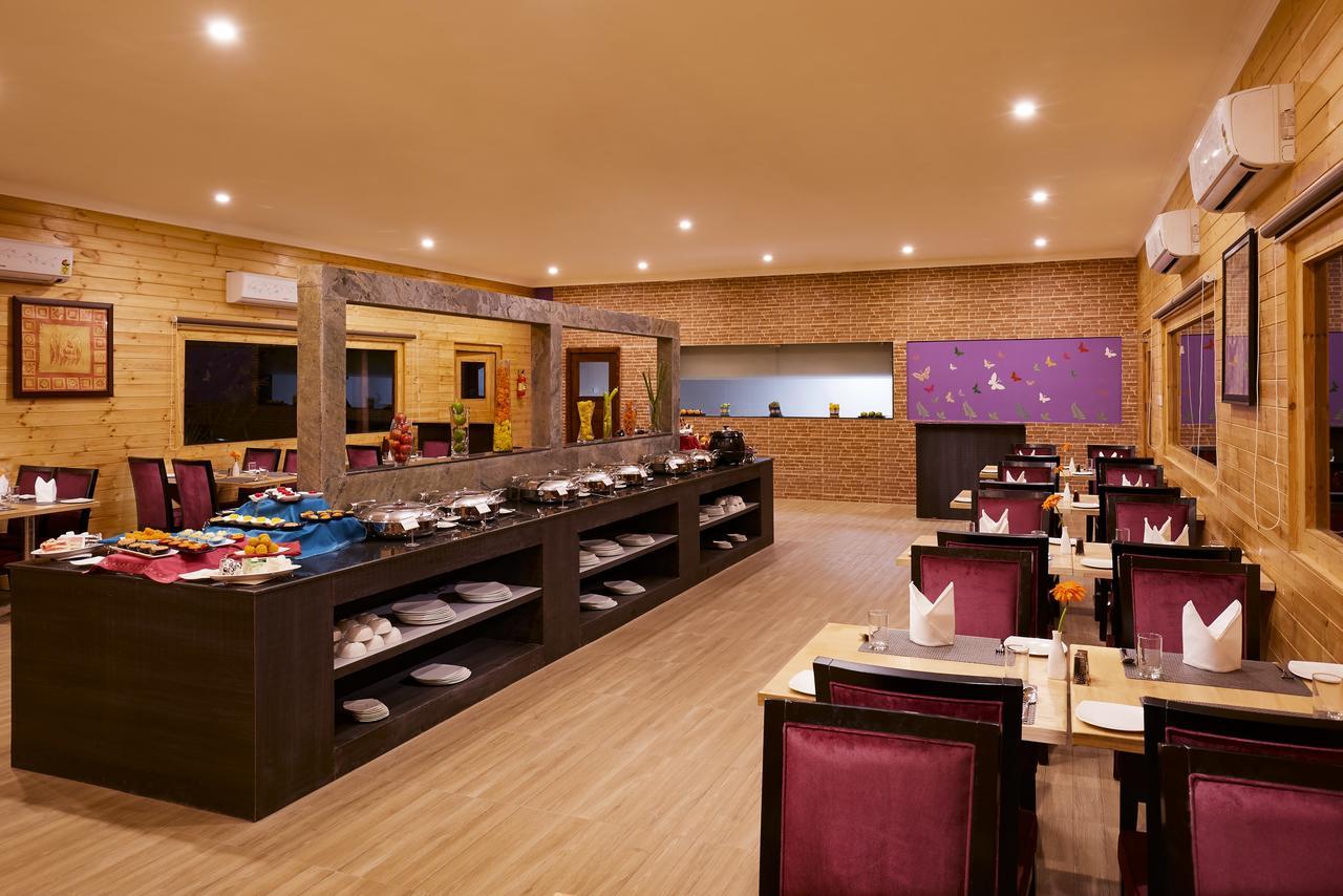 Sterling Anaikatti Hotel Varagampadi Buitenkant foto