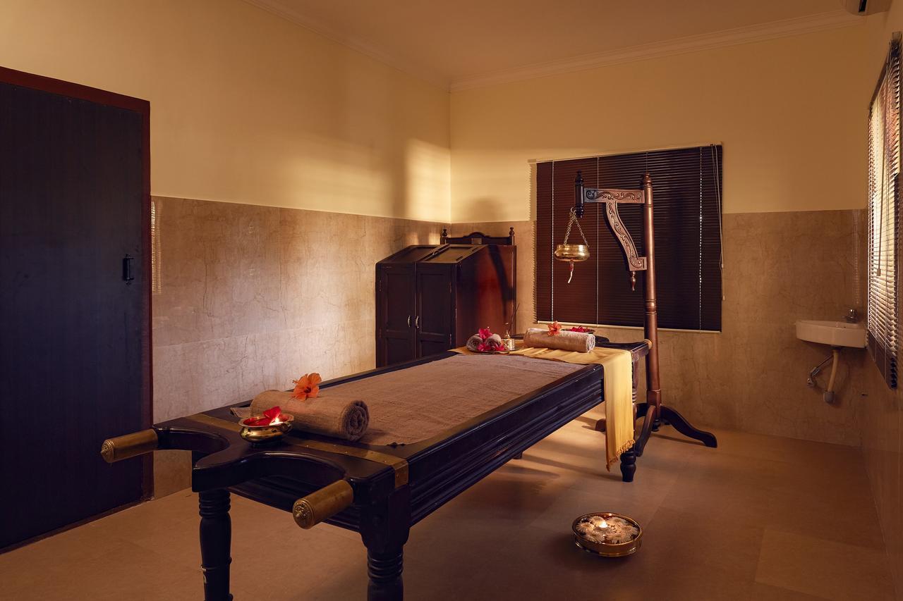 Sterling Anaikatti Hotel Varagampadi Buitenkant foto