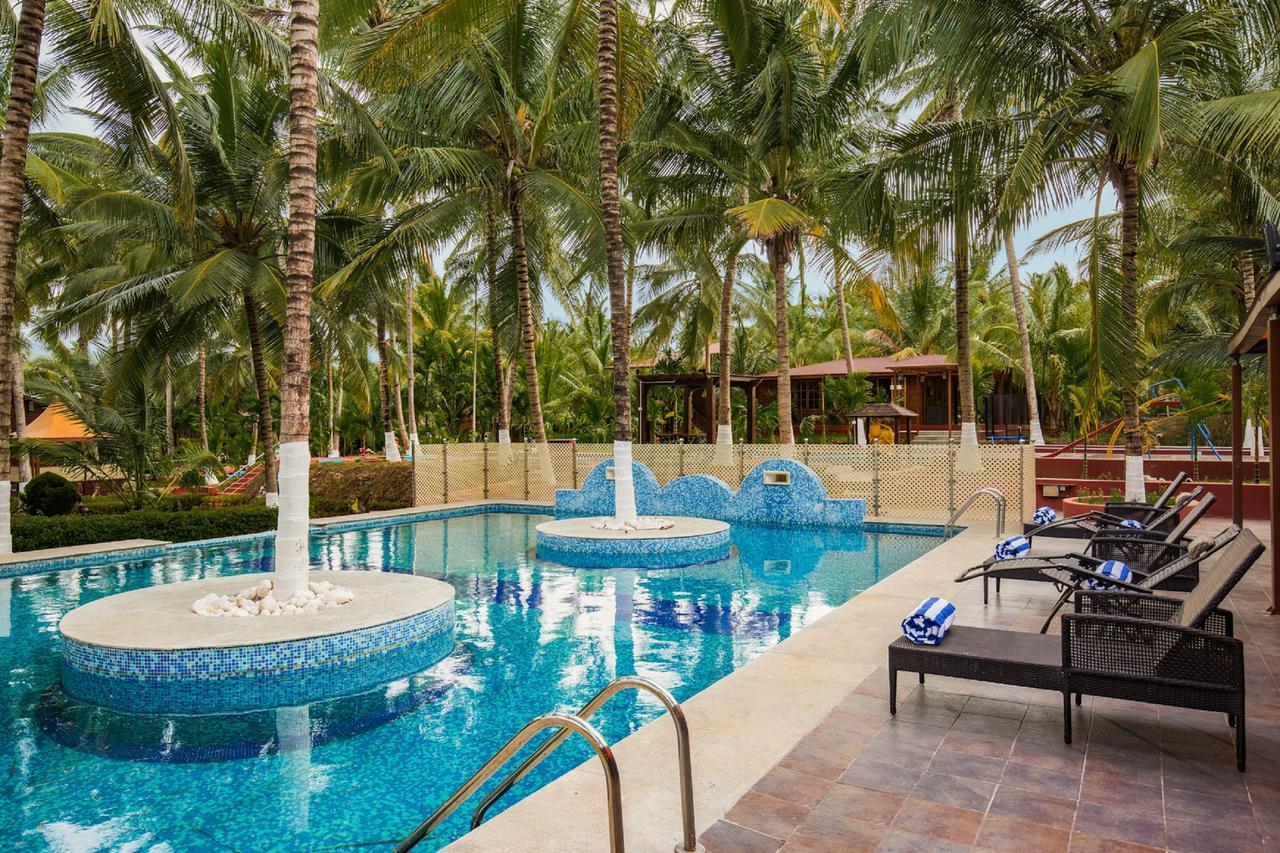 Sterling Anaikatti Hotel Varagampadi Buitenkant foto
