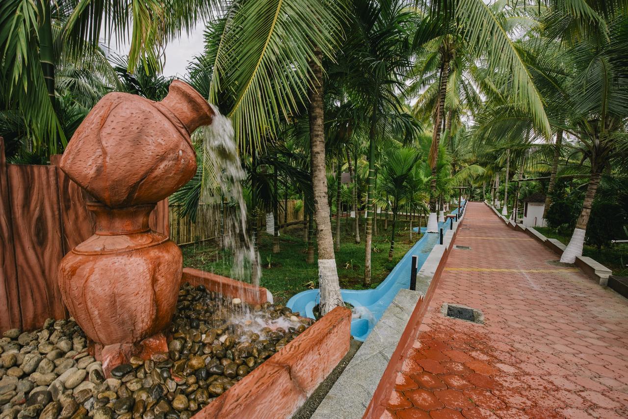 Sterling Anaikatti Hotel Varagampadi Buitenkant foto
