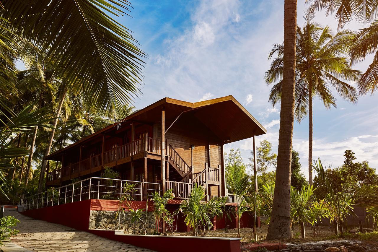 Sterling Anaikatti Hotel Varagampadi Buitenkant foto